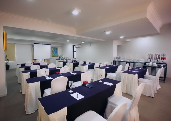 Hotel Aryaduta Suites Semanggi