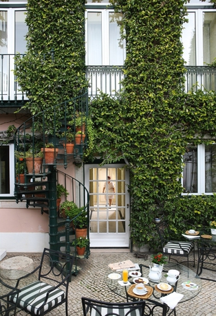 Hotel As Janelas Verdes