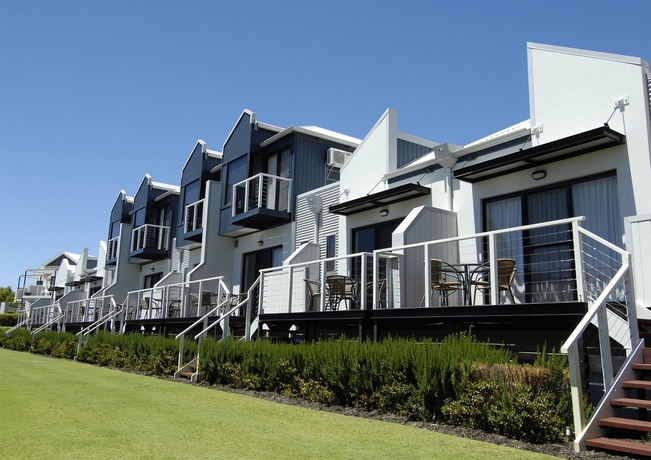 Hotel Ascot Quay