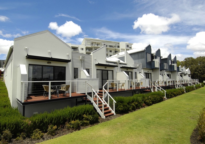 Hotel Ascot Quay