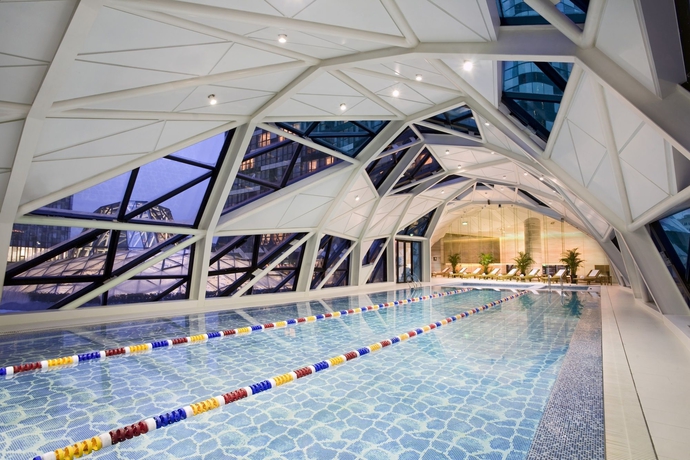 Hotel Ascott Raffles City