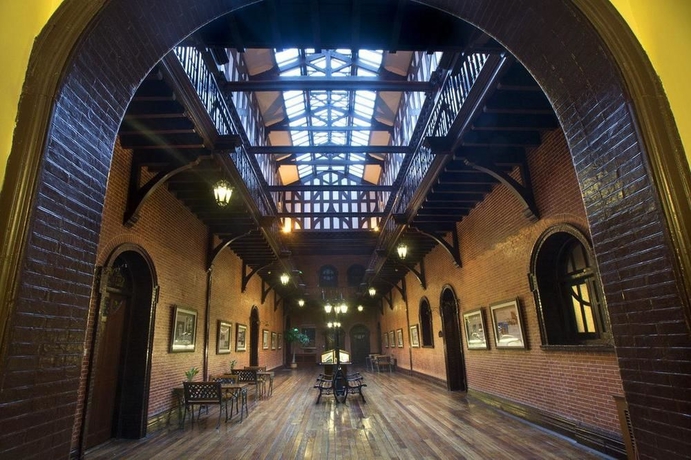Hotel Astor House