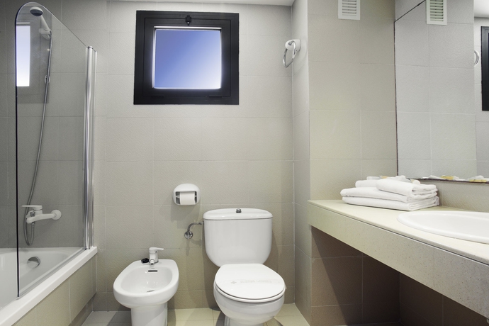 Hotel Atenea Park Suites
