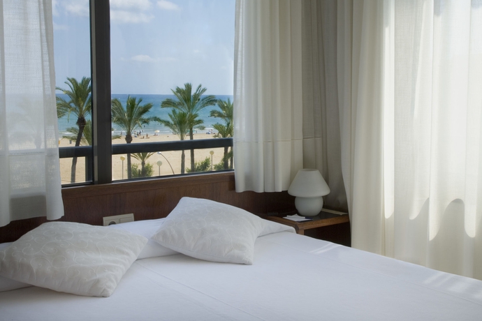Hotel Atenea Park Suites