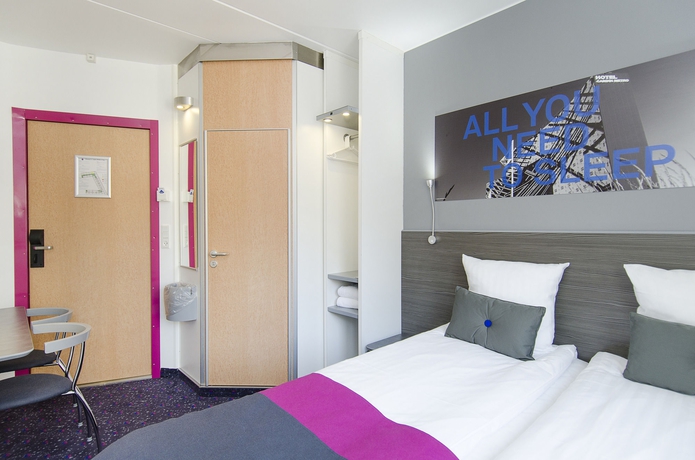 Hotel Australia