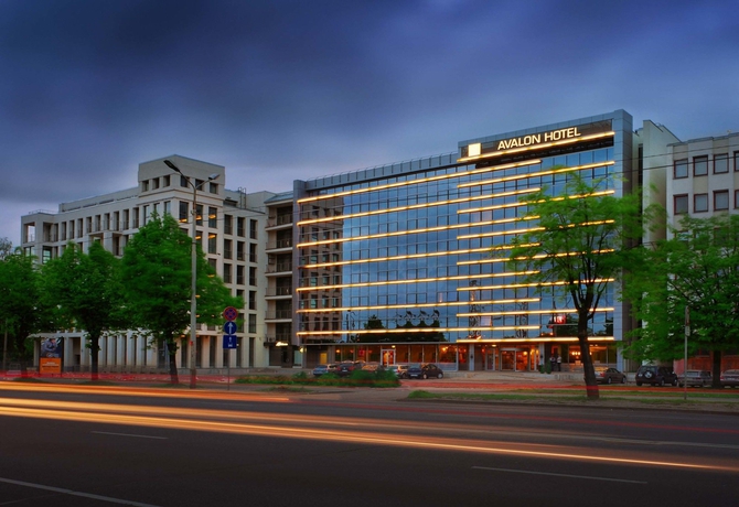 Hotel Avalon 