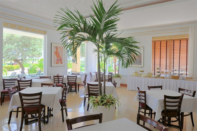 Hotel Avalon