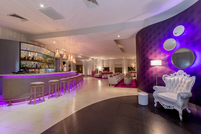 Hotel Avalon Grand Cancun