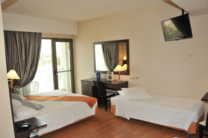 Hotel Avra