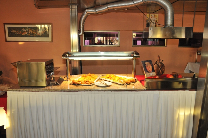 Hotel Avra