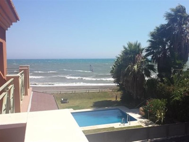 Hotel Axarquia Beach