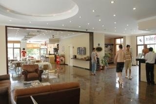 Hotel Azalea Apart