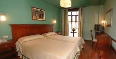 Hotel Azofra