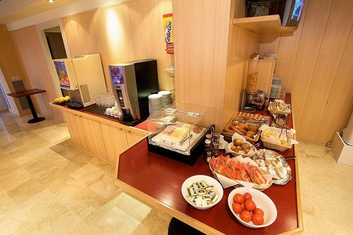 Hotel BASIC