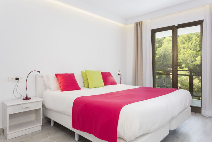 Hotel BS Cala Guya Mar