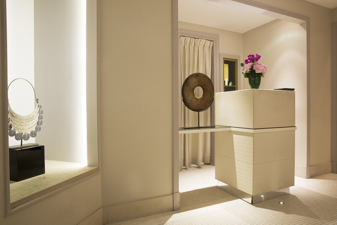 Hotel BURGUNDY
