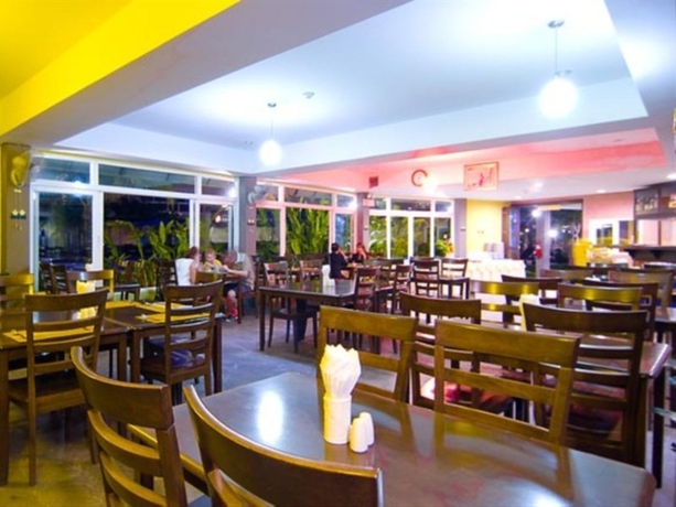 Hotel Bacchus Home Resort