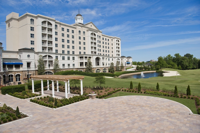 Hotel Ballantyne Resort