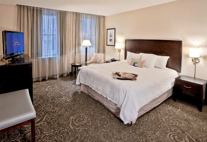 Hotel Baltimore Inner Harbor Hampton Inn & Suites