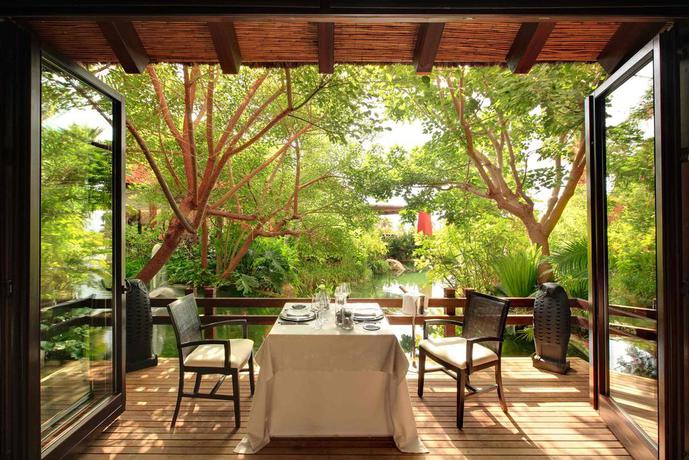 Hotel Barcelo Asia Gardens