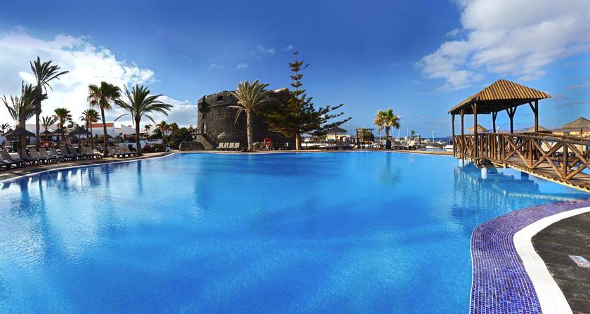 Hotel Barcelo Castillo Beach Resort