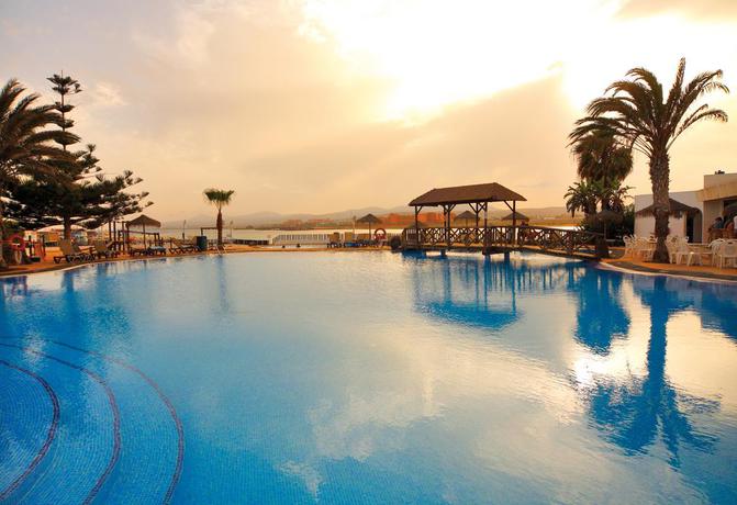 Hotel Barcelo Castillo Beach Resort