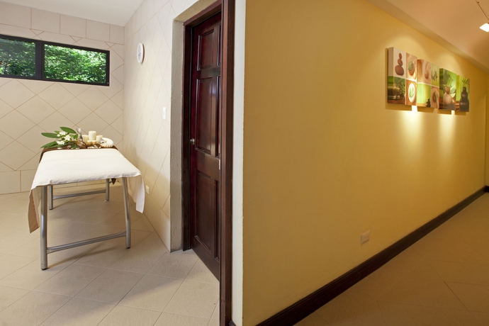 Hotel Barcelo Langosta Beach