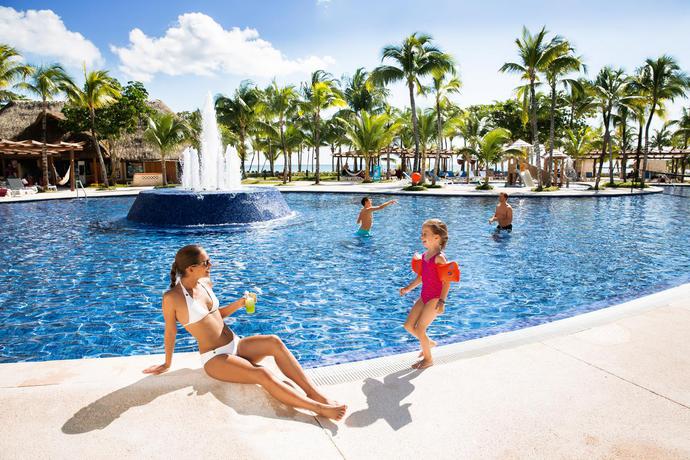 Hotel Barcelo Maya Beach & Caribe Resort