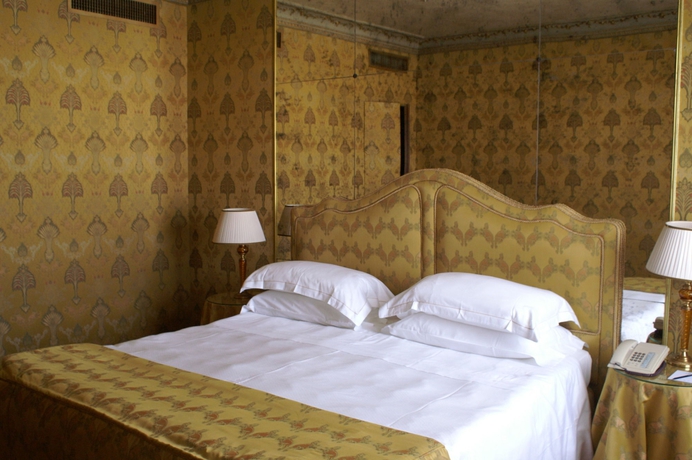 Hotel Bauer 