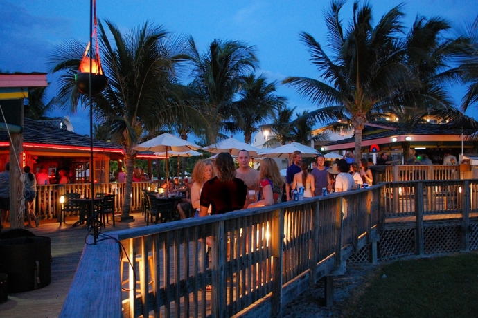 Hotel Beachcomber Beach Resort & Hotel
