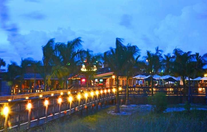 Hotel Beachcomber Beach Resort & Hotel