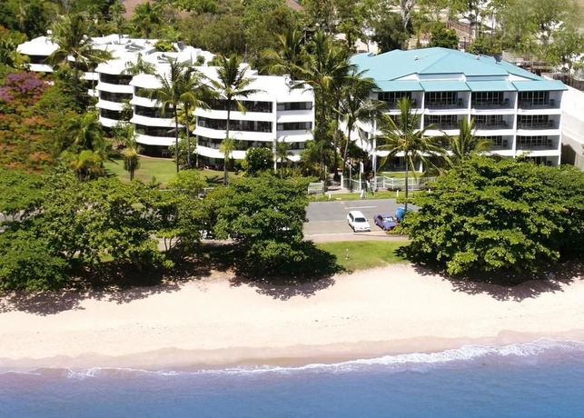 Hotel Beachfront On Trinity Apartme