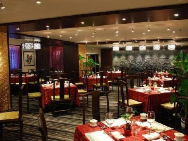 Hotel Beijing Rainbow