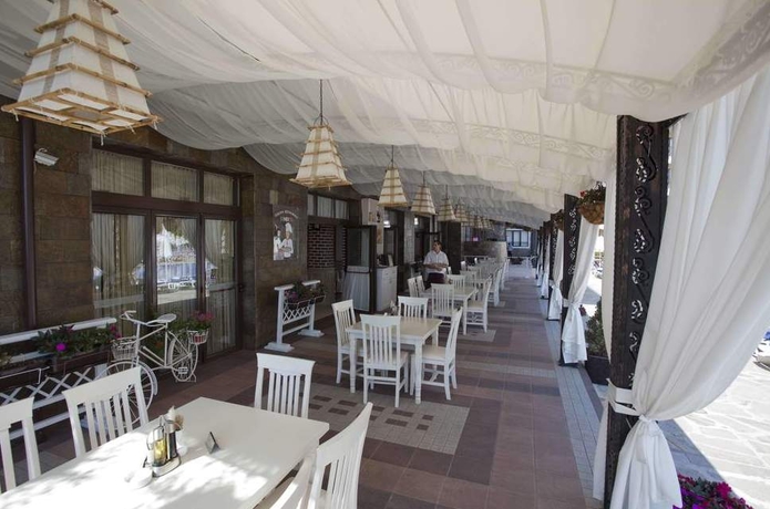 Hotel Bendita Mare