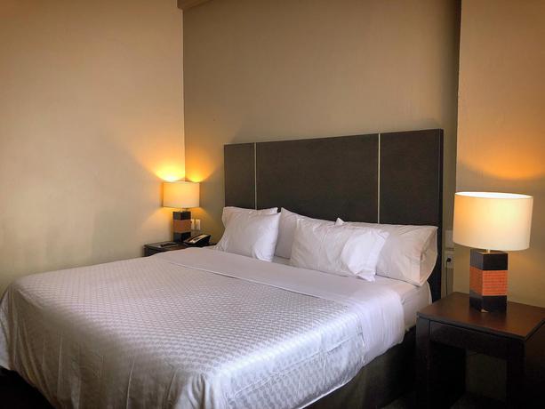 Hotel Best W Plaza Genova Guadalajar