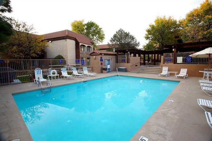 Hotel Best Western Inn N Suites Airp