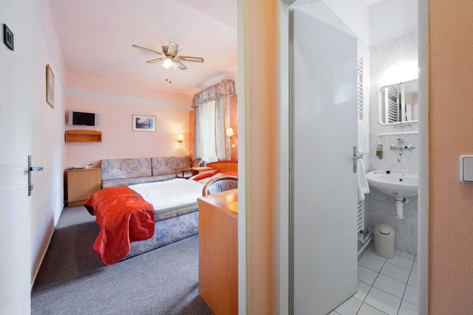 Hotel Bily Lev