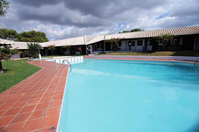 Hotel Binivell Park