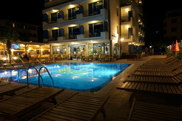 Hotel Bora