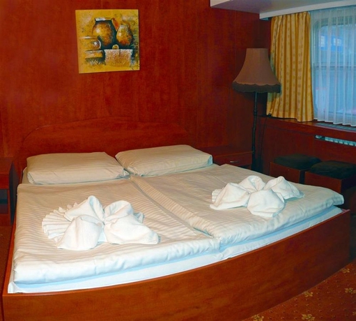 Hotel Botel Albatros
