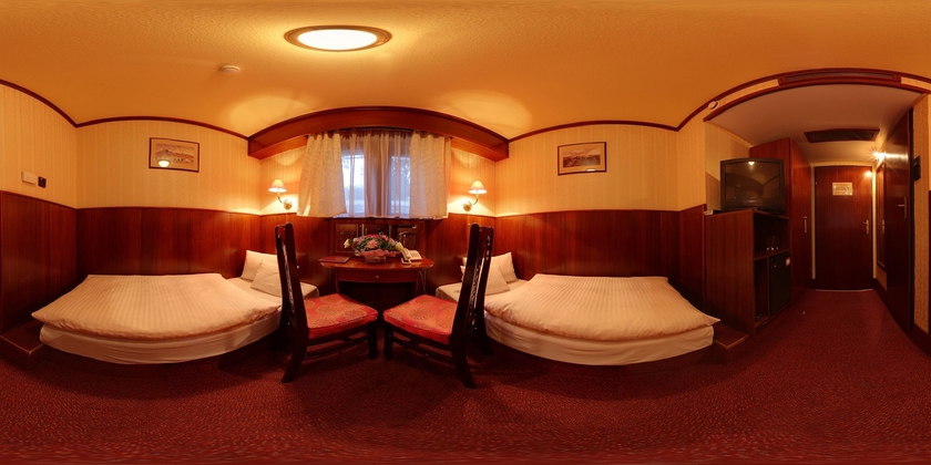 Hotel Botel Marina