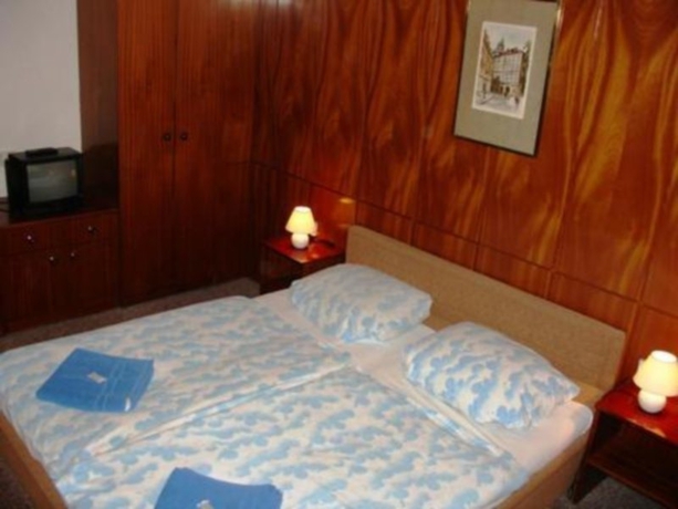 Hotel Botel Racek