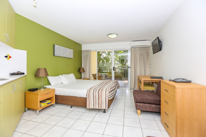 Hotel Breakfree Eco
