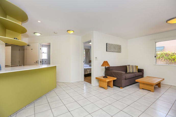 Hotel Breakfree Eco