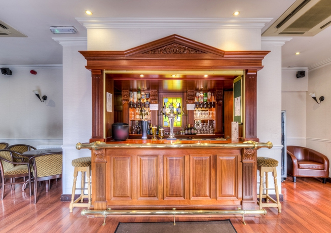 Hotel Bridge House