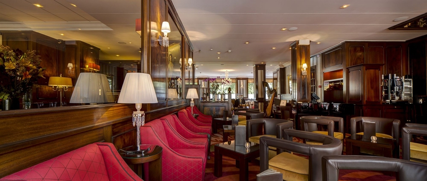 Hotel Bristol