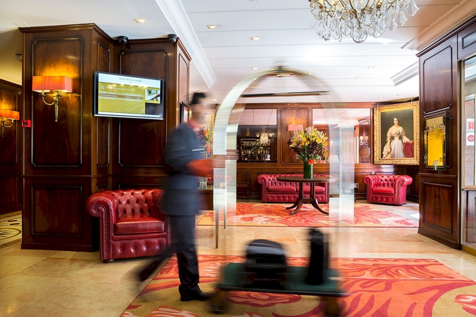 Hotel Bristol