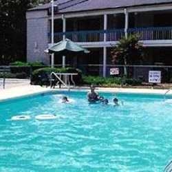 Hotel Brookwood Inn