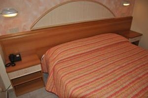 Hotel Brown_atrium