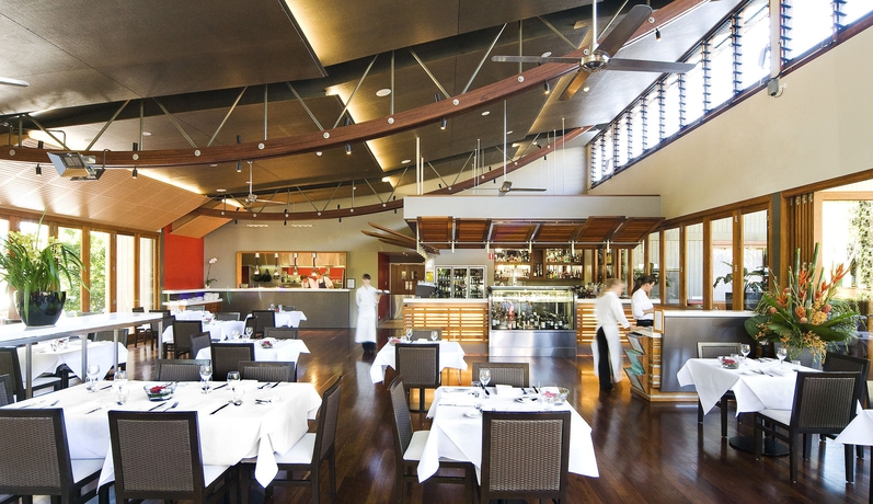 Hotel Byron At Byron Resort Spa